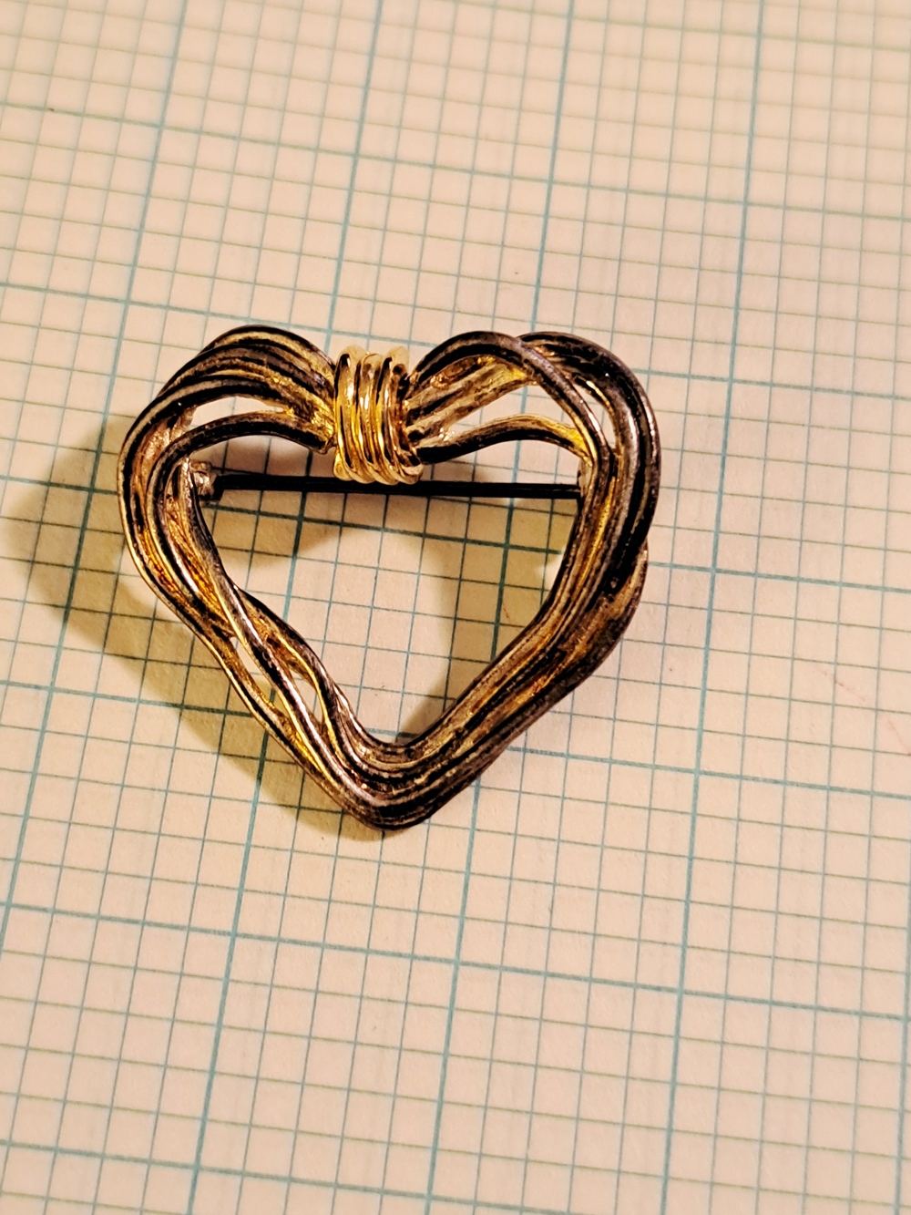 Premier Designs Gold-Tone Heart Wire Wrapped Brooch